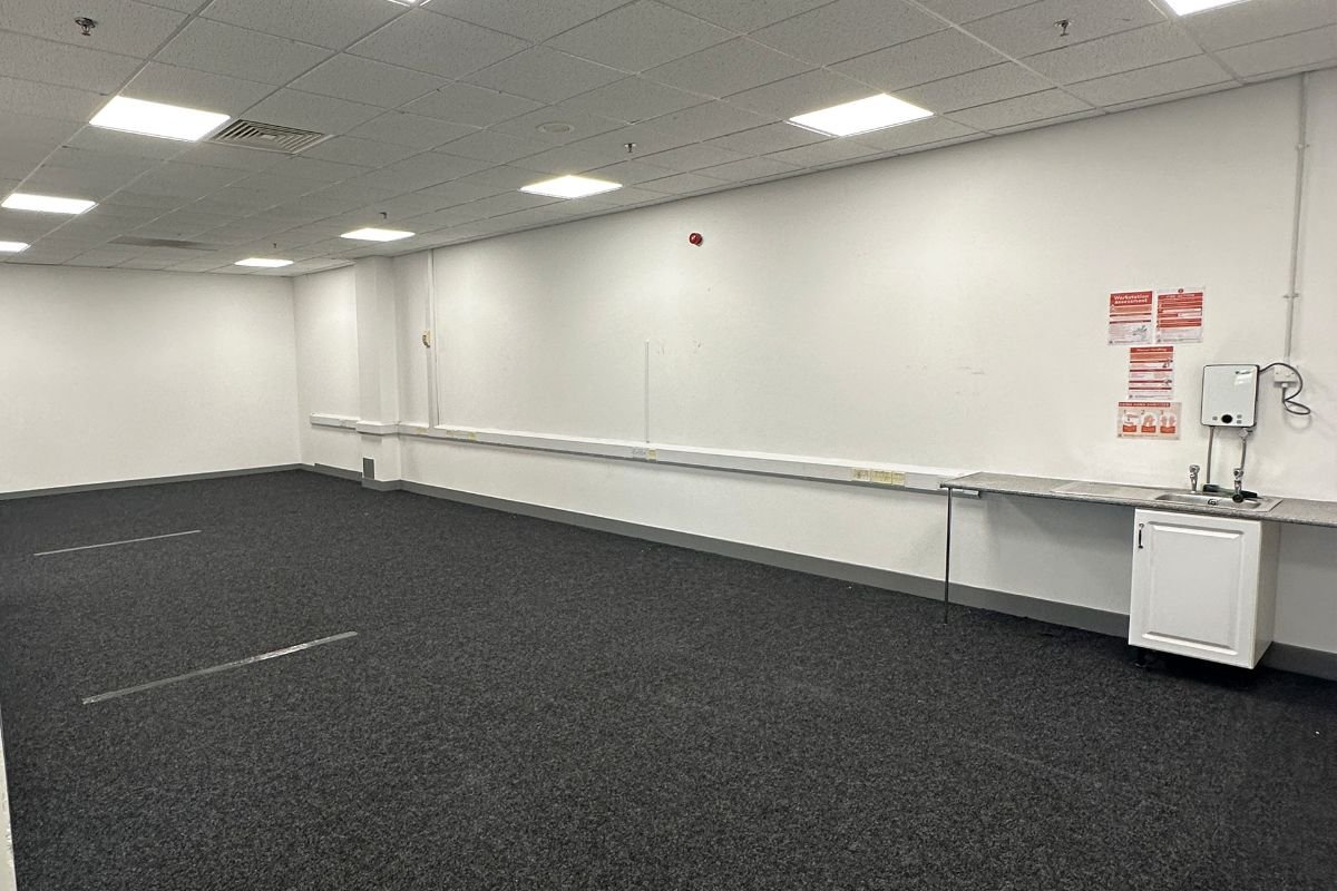 Office in Ayr - photo 4