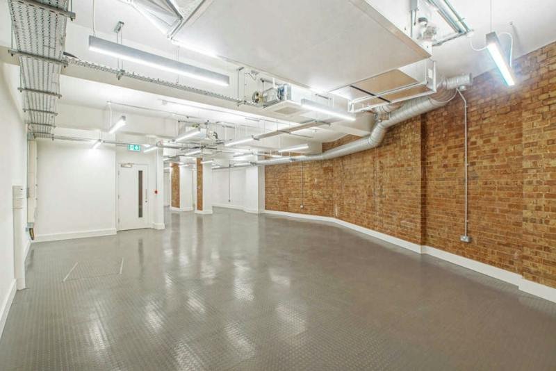 Office in London - photo 3