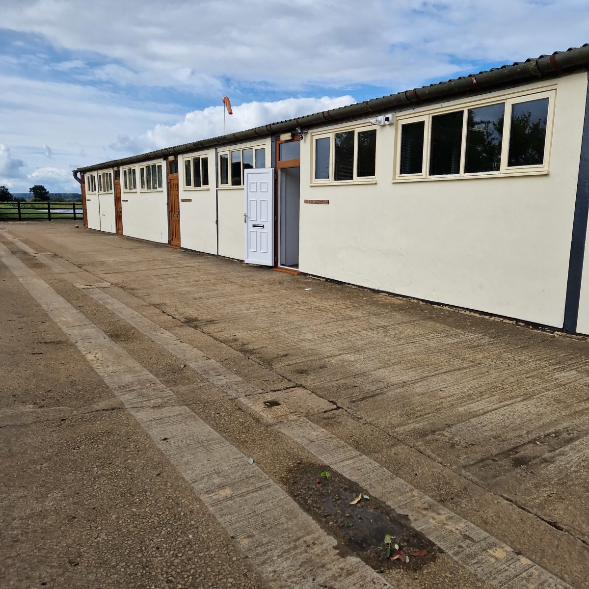 Office in Banbury - photo 2