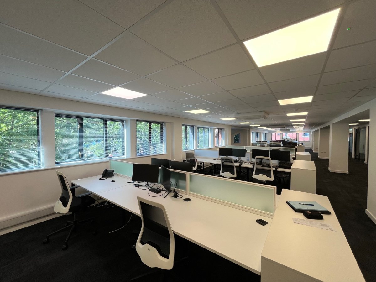 Office in Maidstone - photo 3