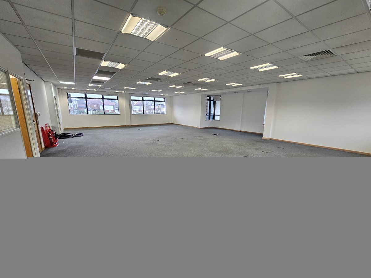 Office in Sittingbourne - photo 2