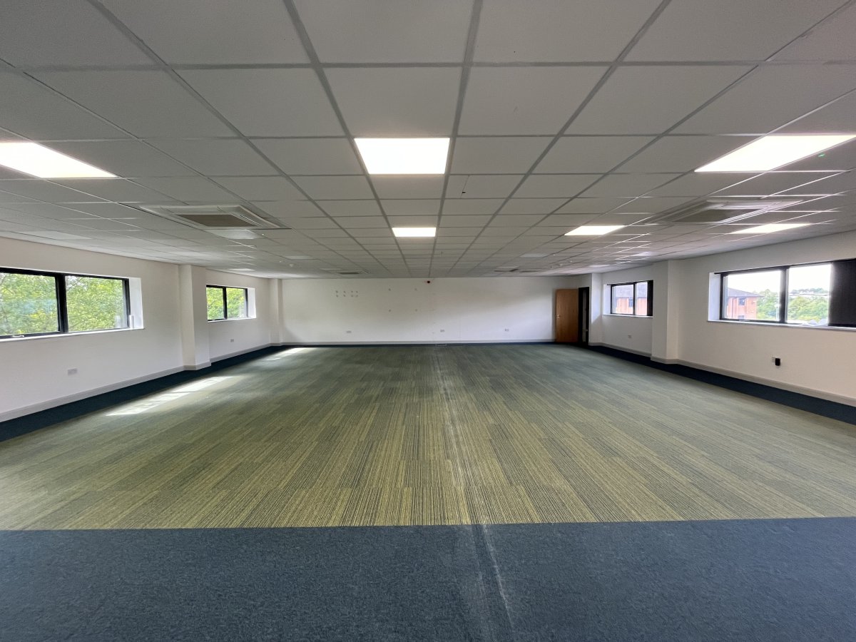 Office in Ashby de la Zouch - photo 3