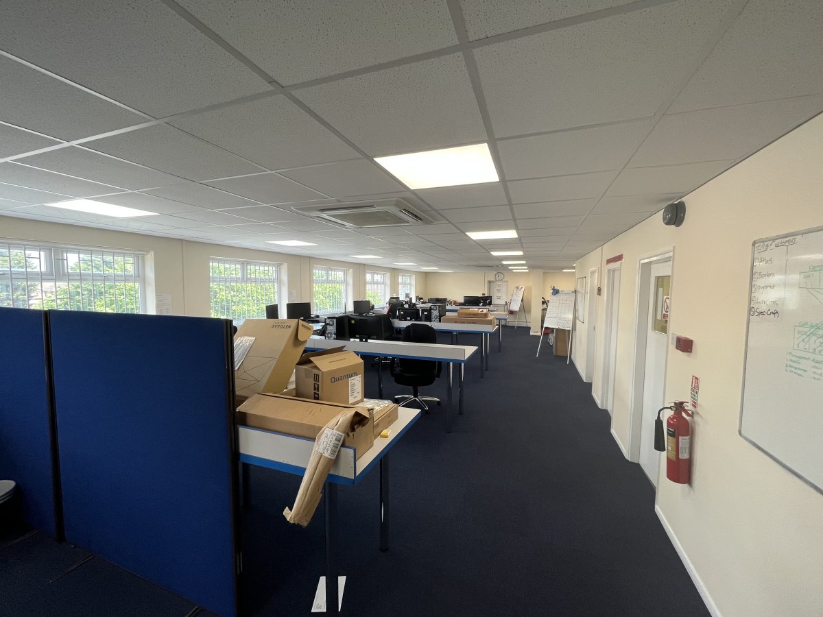 Office in Leicester - photo 4