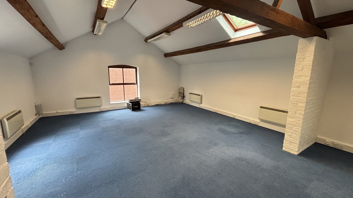 Office in Broadwell - photo 3