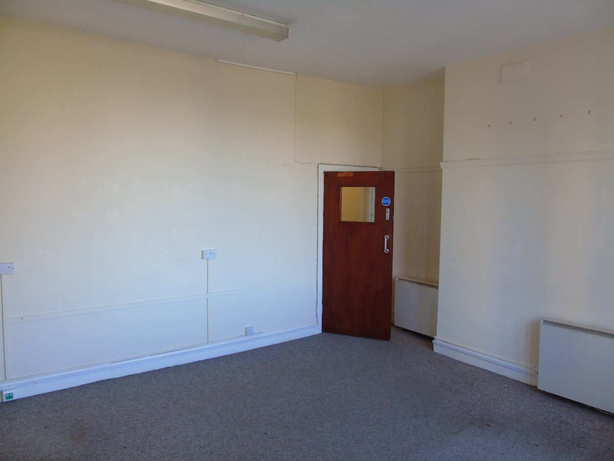 Office in Derby - photo 3