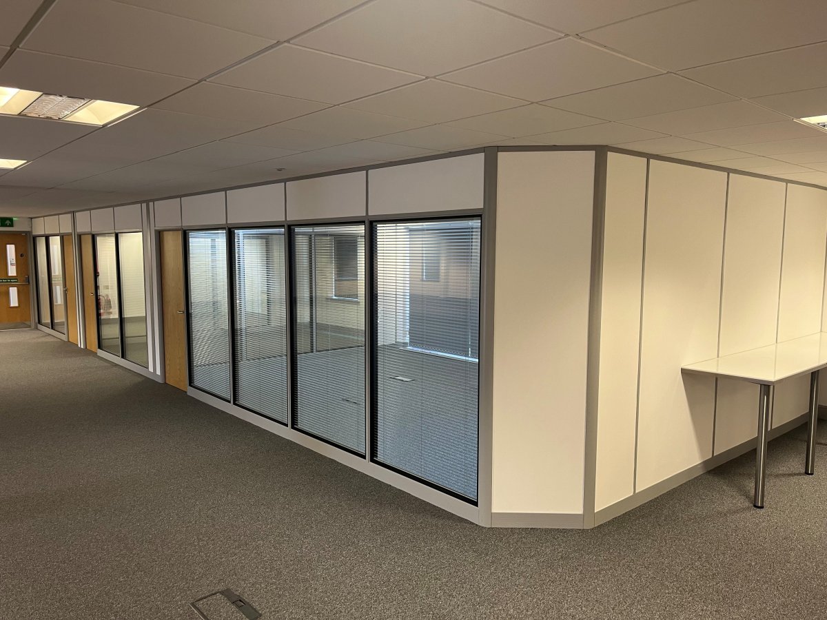 Office in Hinckley - photo 4