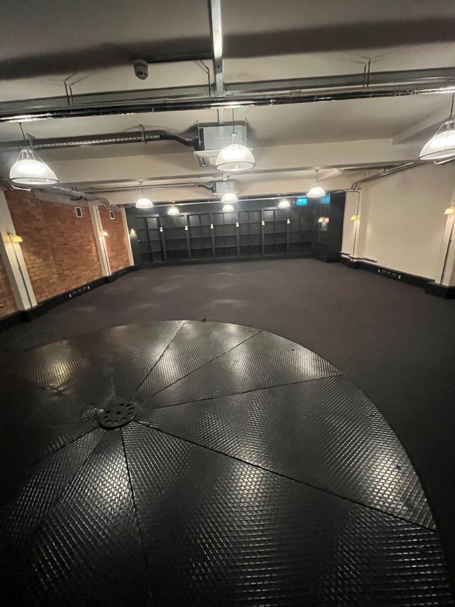 Office in Leicester - photo 4