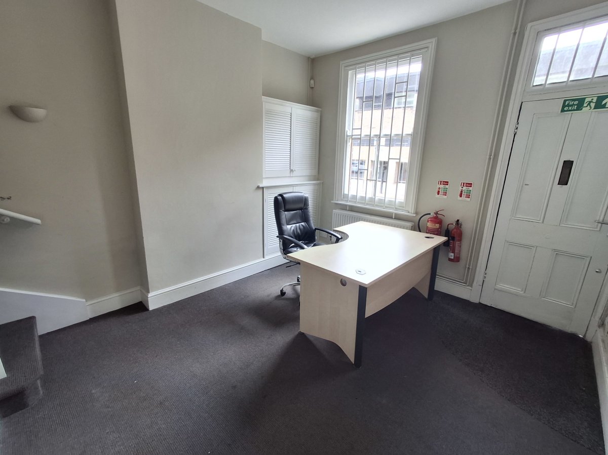 Office in Leicester - photo 2