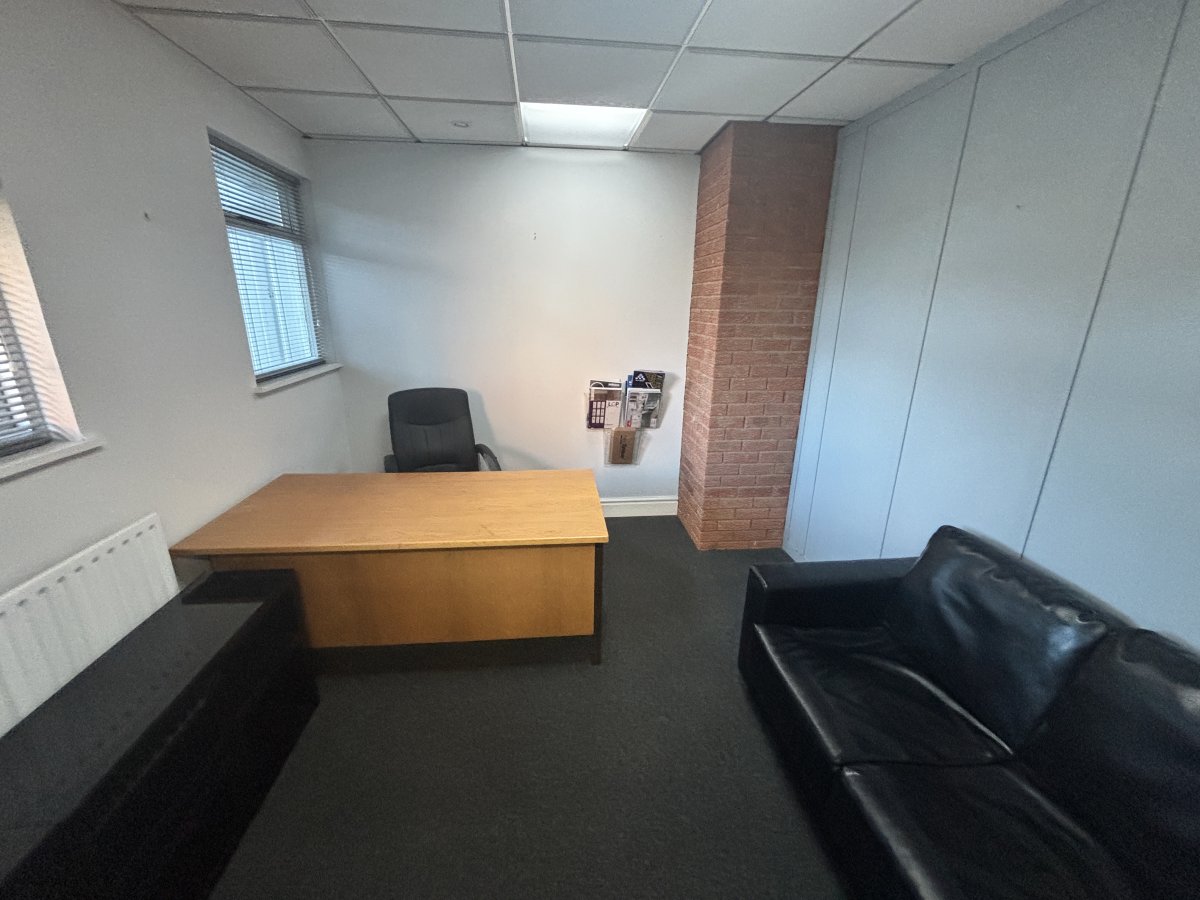 Office in Whetstone - photo 2