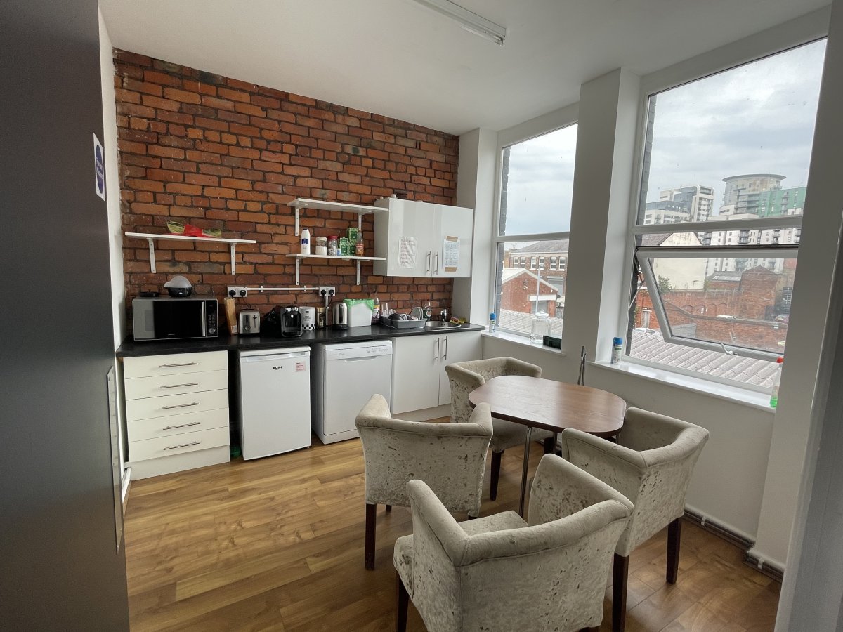 Office in Manchester - photo 3