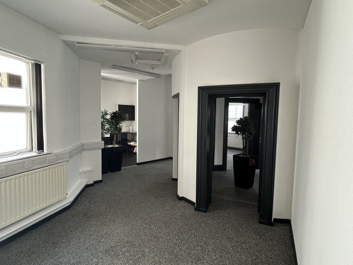 Office in Manchester - photo 4