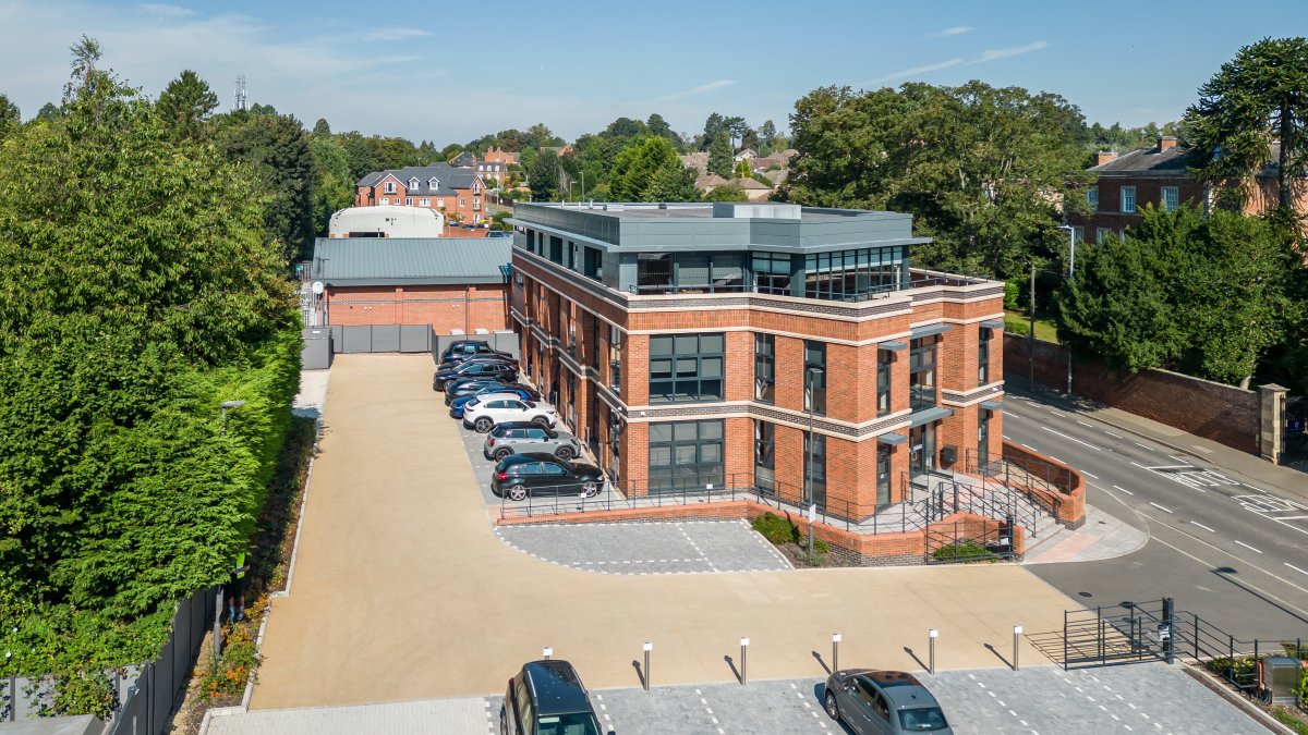Office in Market Harborough - photo 3