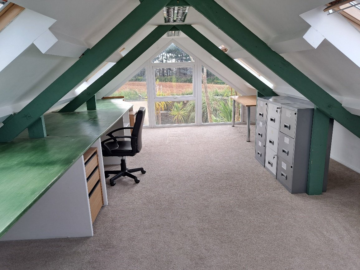 Office in Perranporth - photo 3