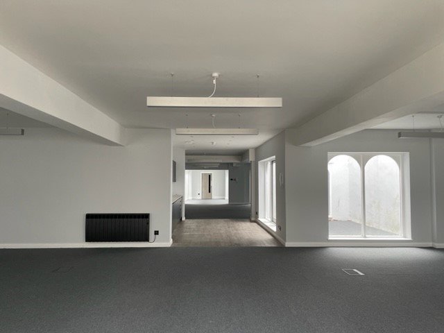 Office in Cheltenham - photo 4