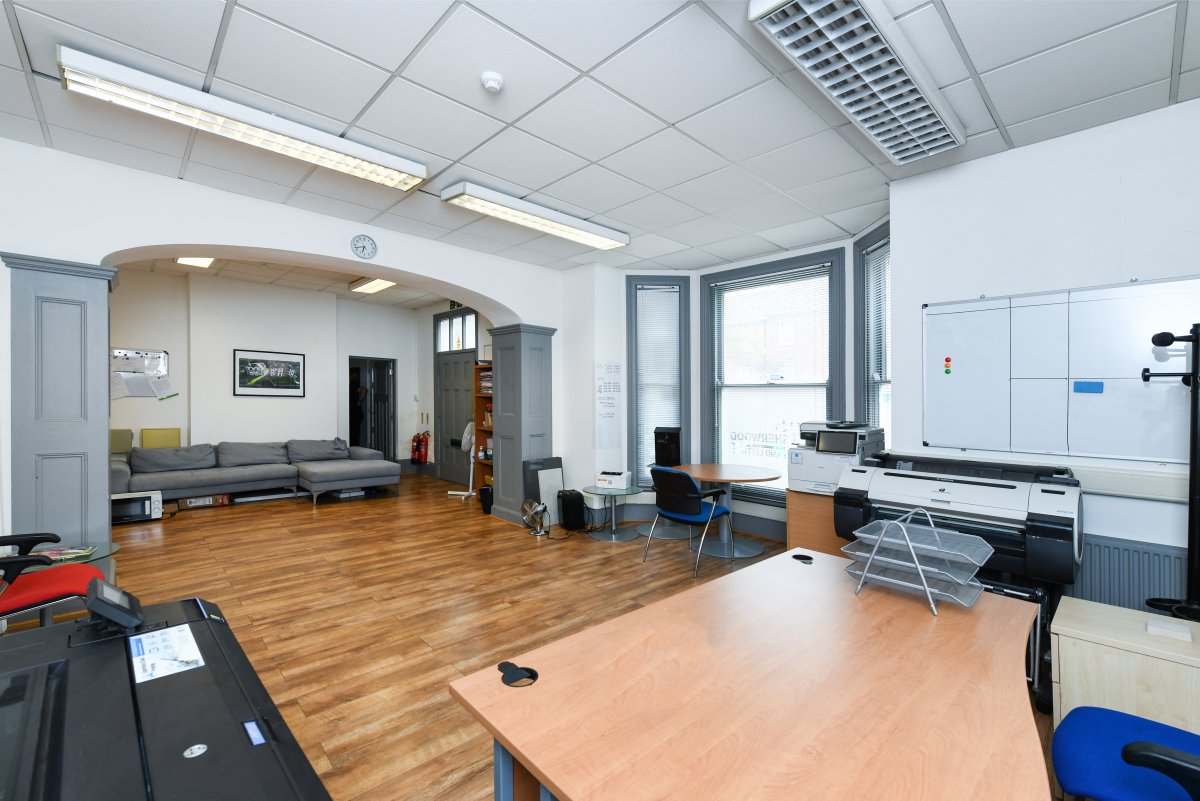 Office in Nottingham - photo 2