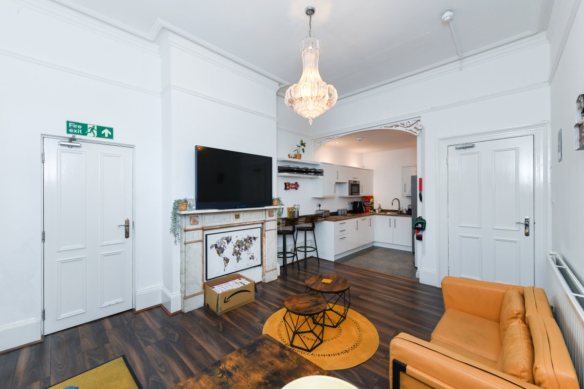 Office in Nottingham - photo 3