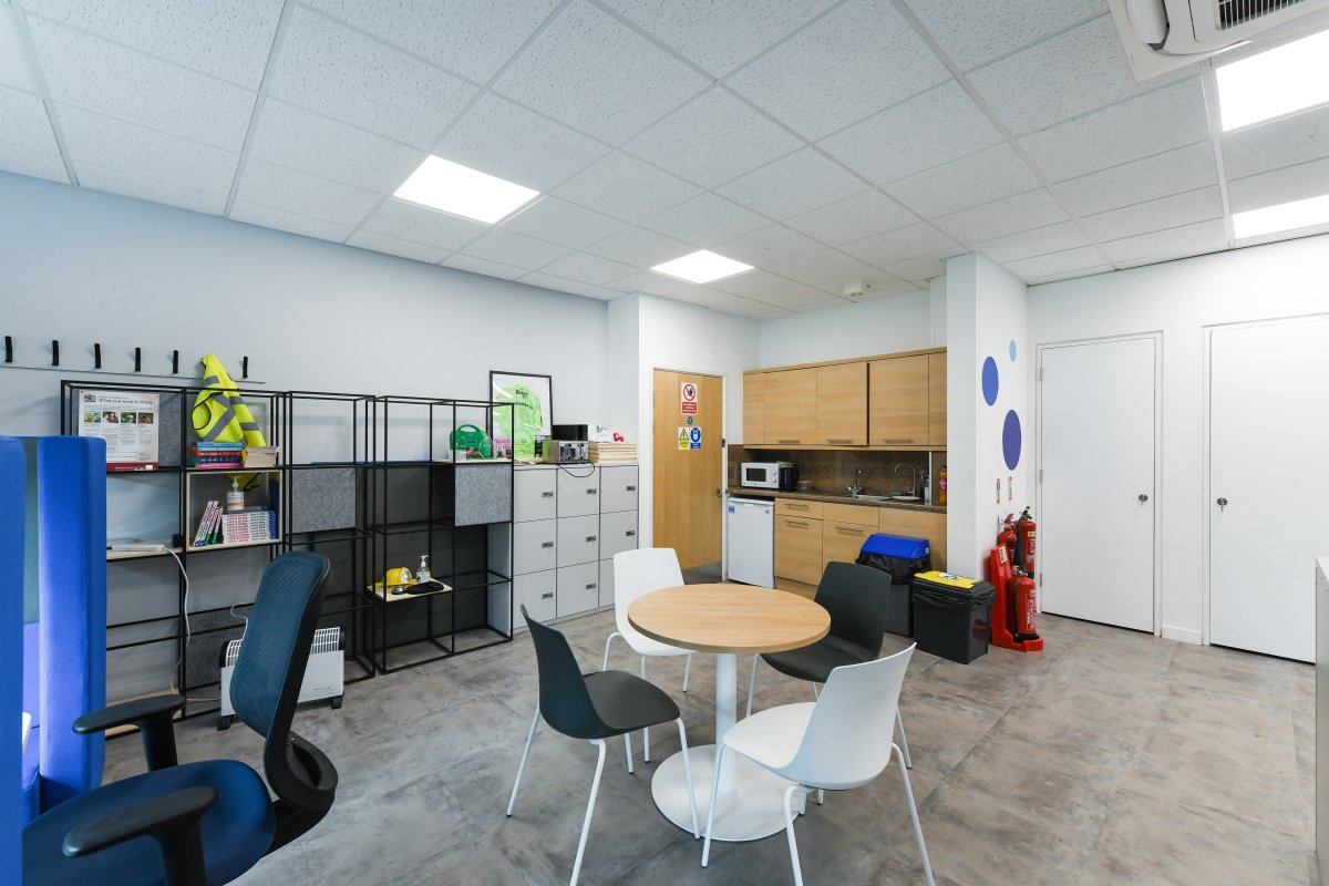 Office in Nottingham - photo 3