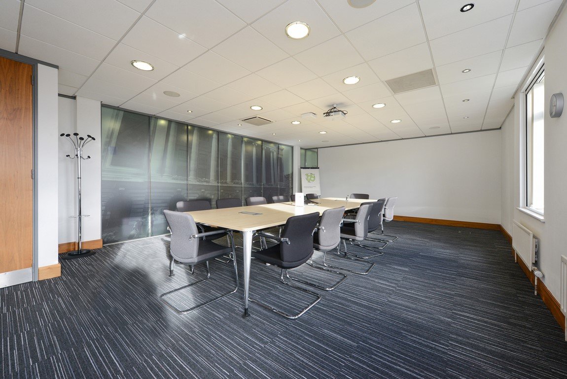 Office in Nottingham - photo 4