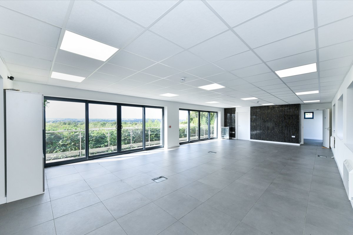 Office in Nottingham - photo 4