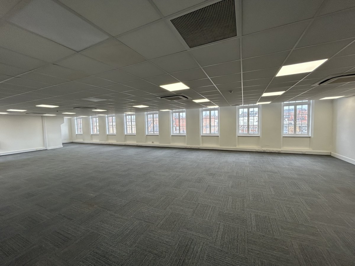 Office in Nottingham - photo 2