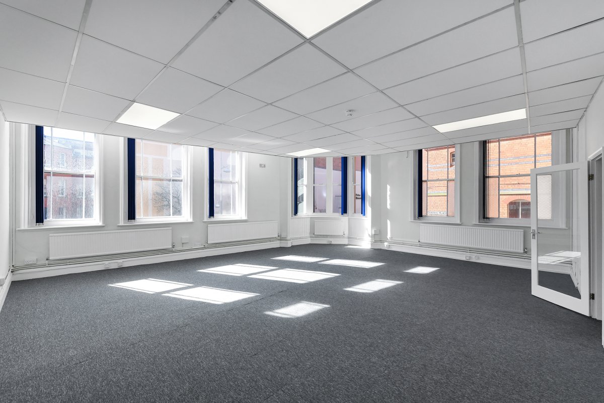 Office in Nottingham - photo 2