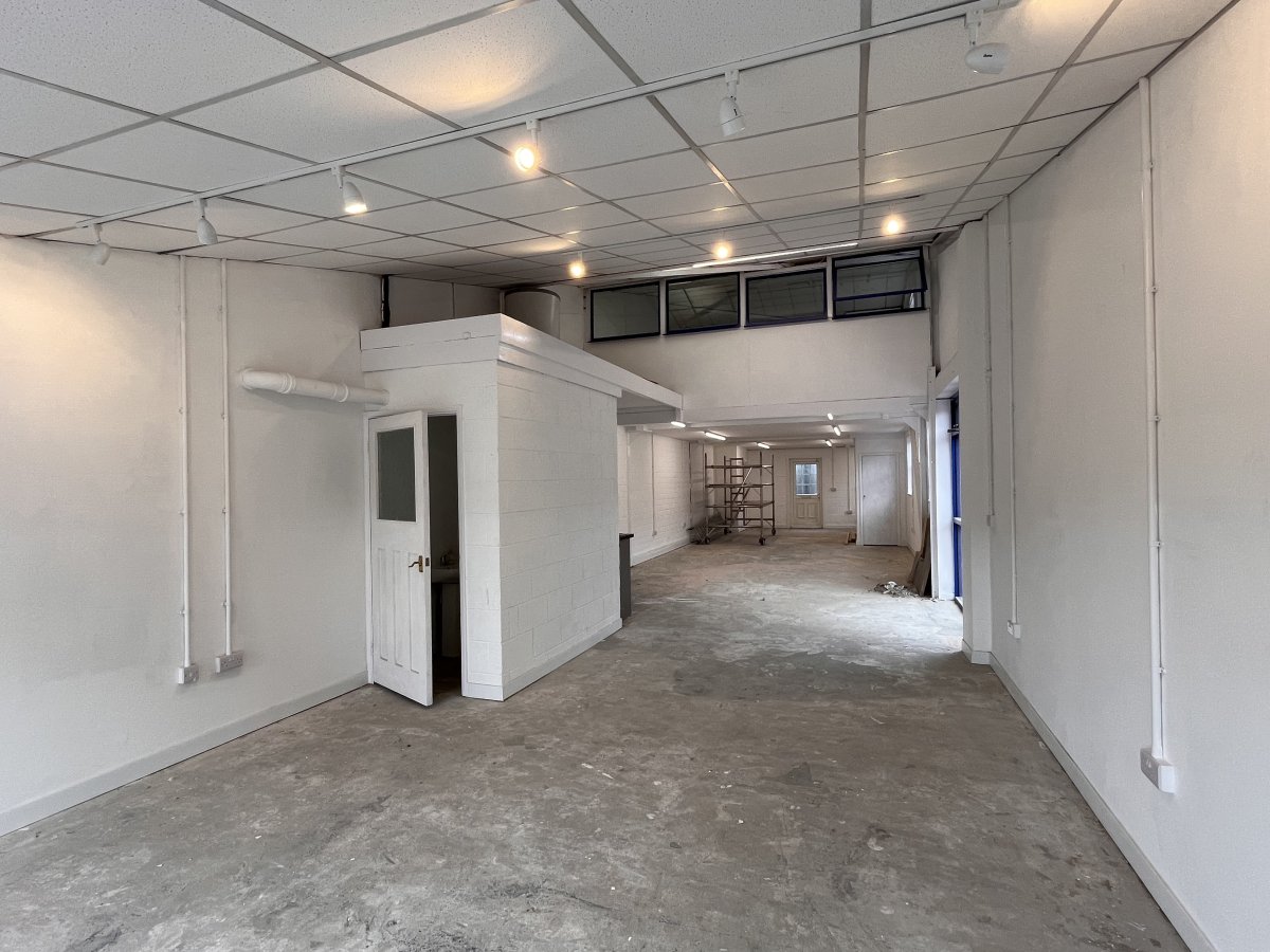 Office in Marsh Barton Trading Estate - photo 4