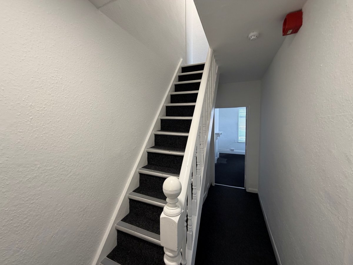 Office in Leicester - photo 4