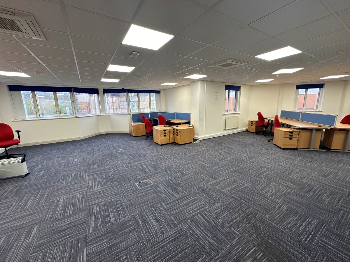 Office in Leicester - photo 2