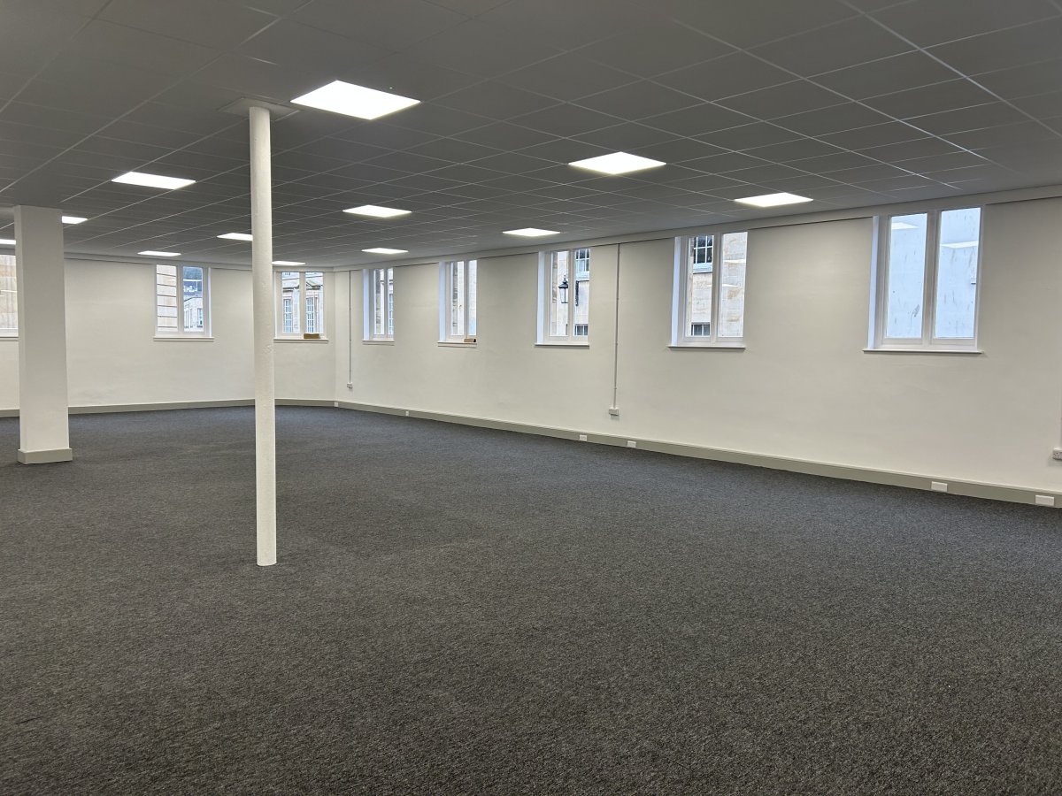 Office in Bath - photo 2