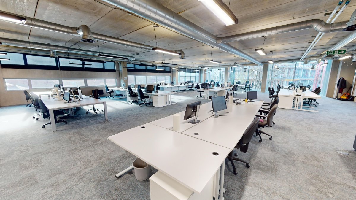 Office in Manchester - photo 2