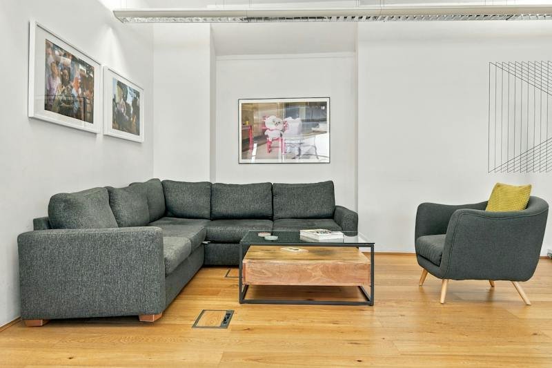 Office in London - photo 4