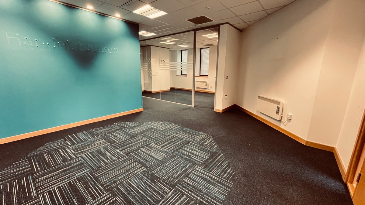 Office in Colchester - photo 2
