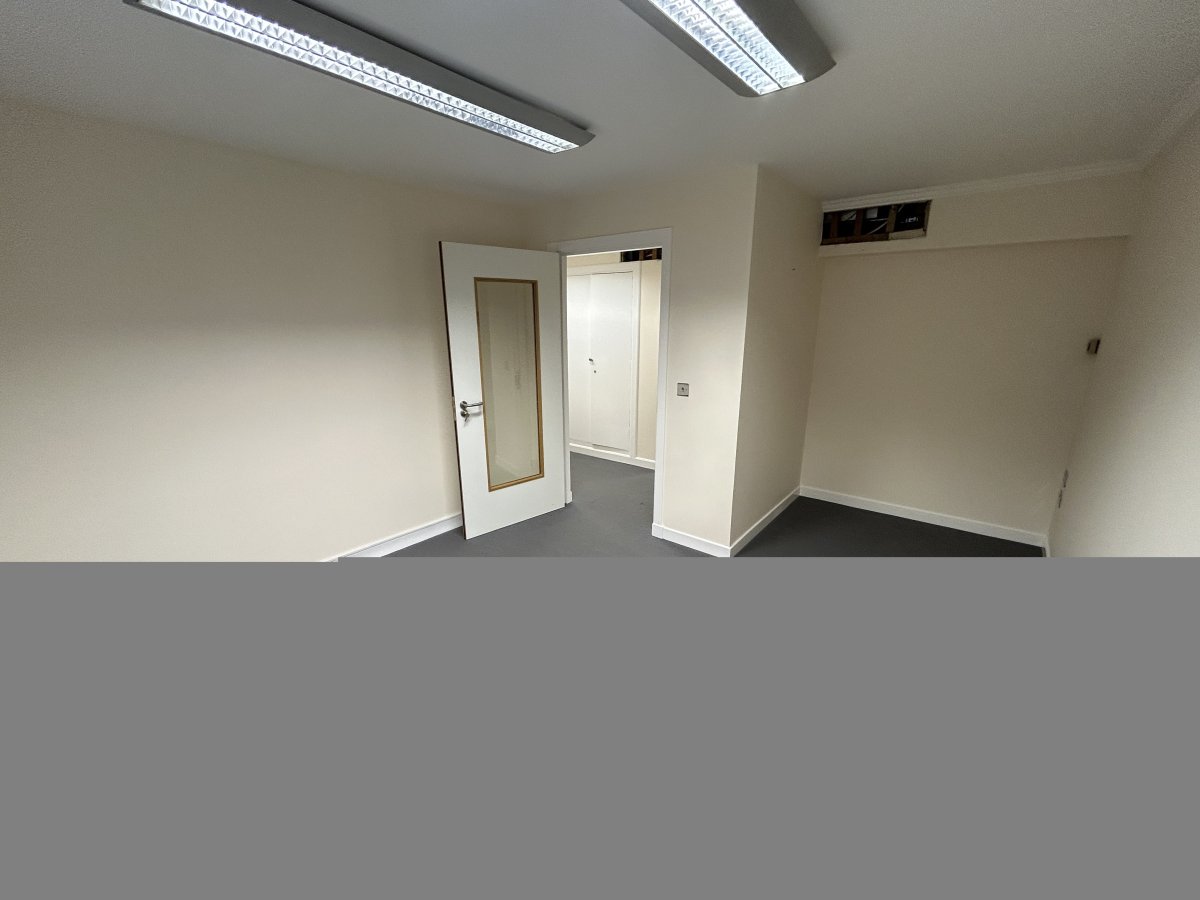 Office in Glasgow - photo 4