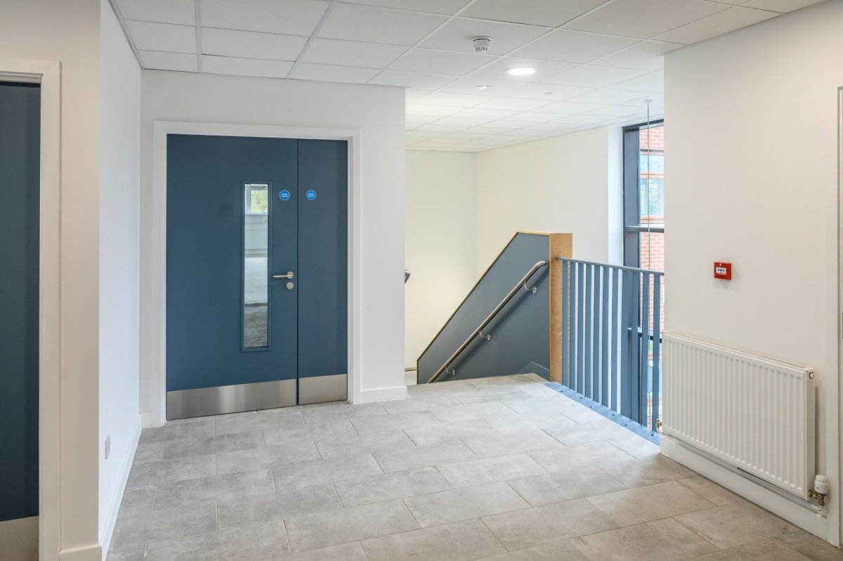 Office in Irvine - photo 3
