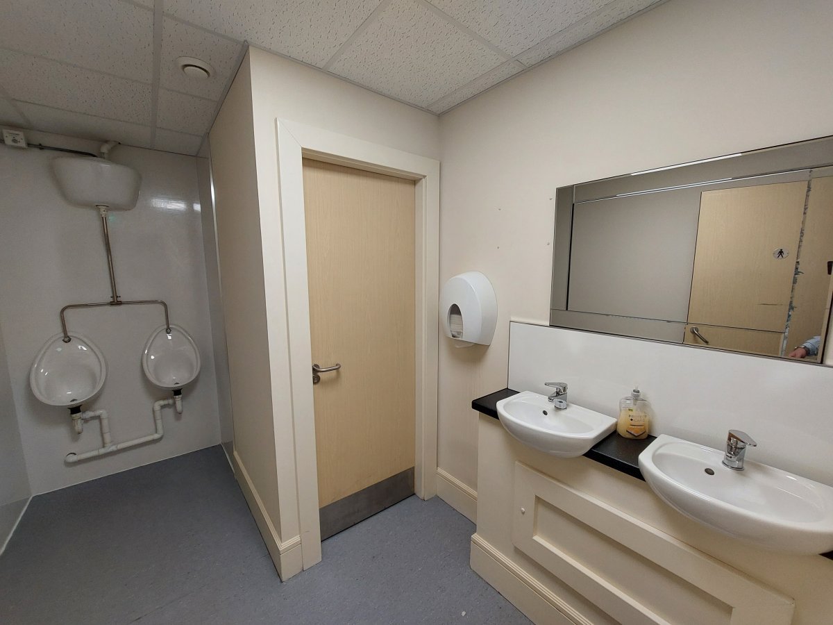 Office in Kilmarnock - photo 4