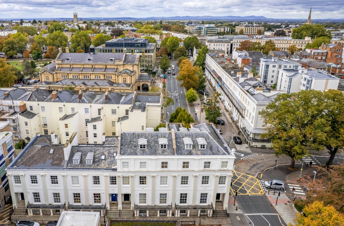 Office in Cheltenham - photo 2