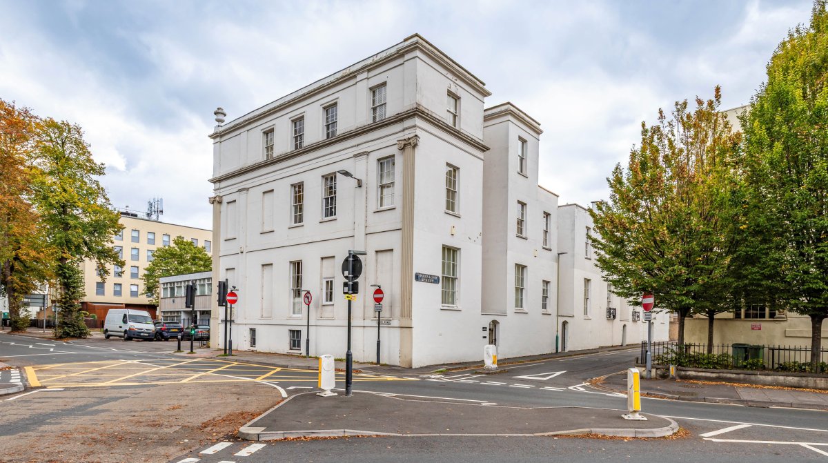 Office in Cheltenham - photo 3
