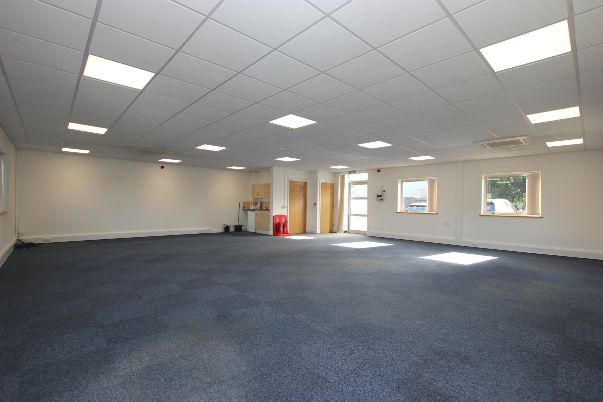 Office in Lions Way - photo 3