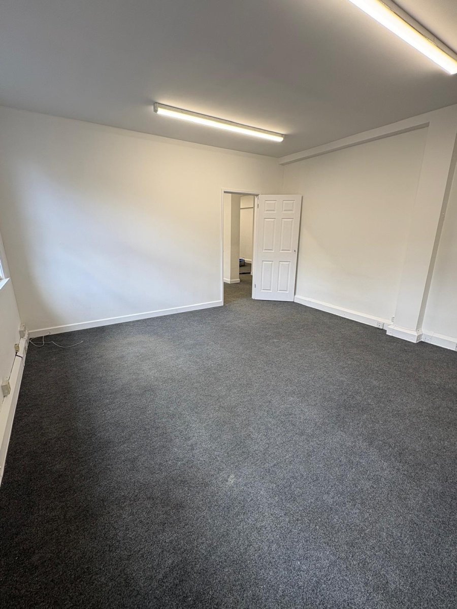 Office in Banbury - photo 4