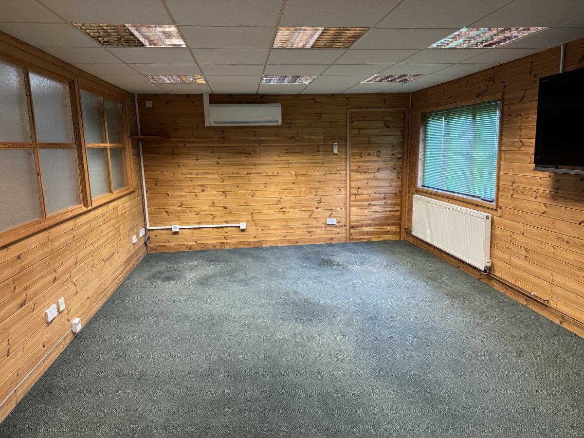 Office in Peterborough - photo 2