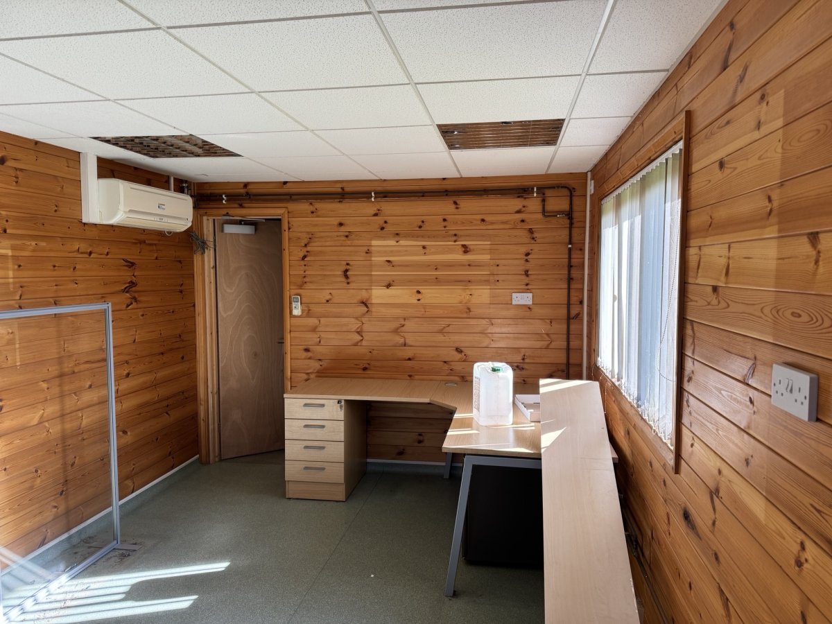 Office in Peterborough - photo 4