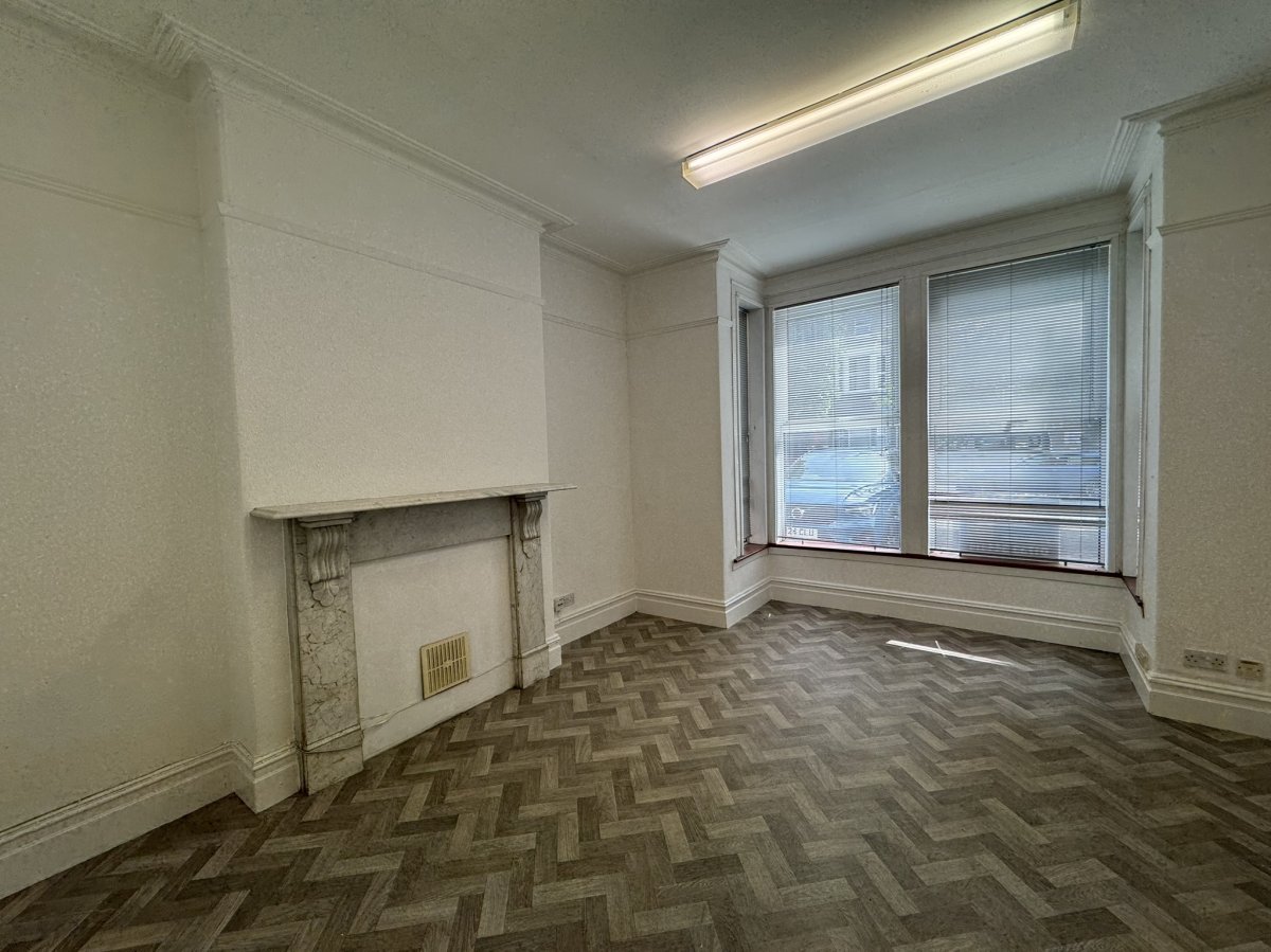 Office in Peterborough - photo 4