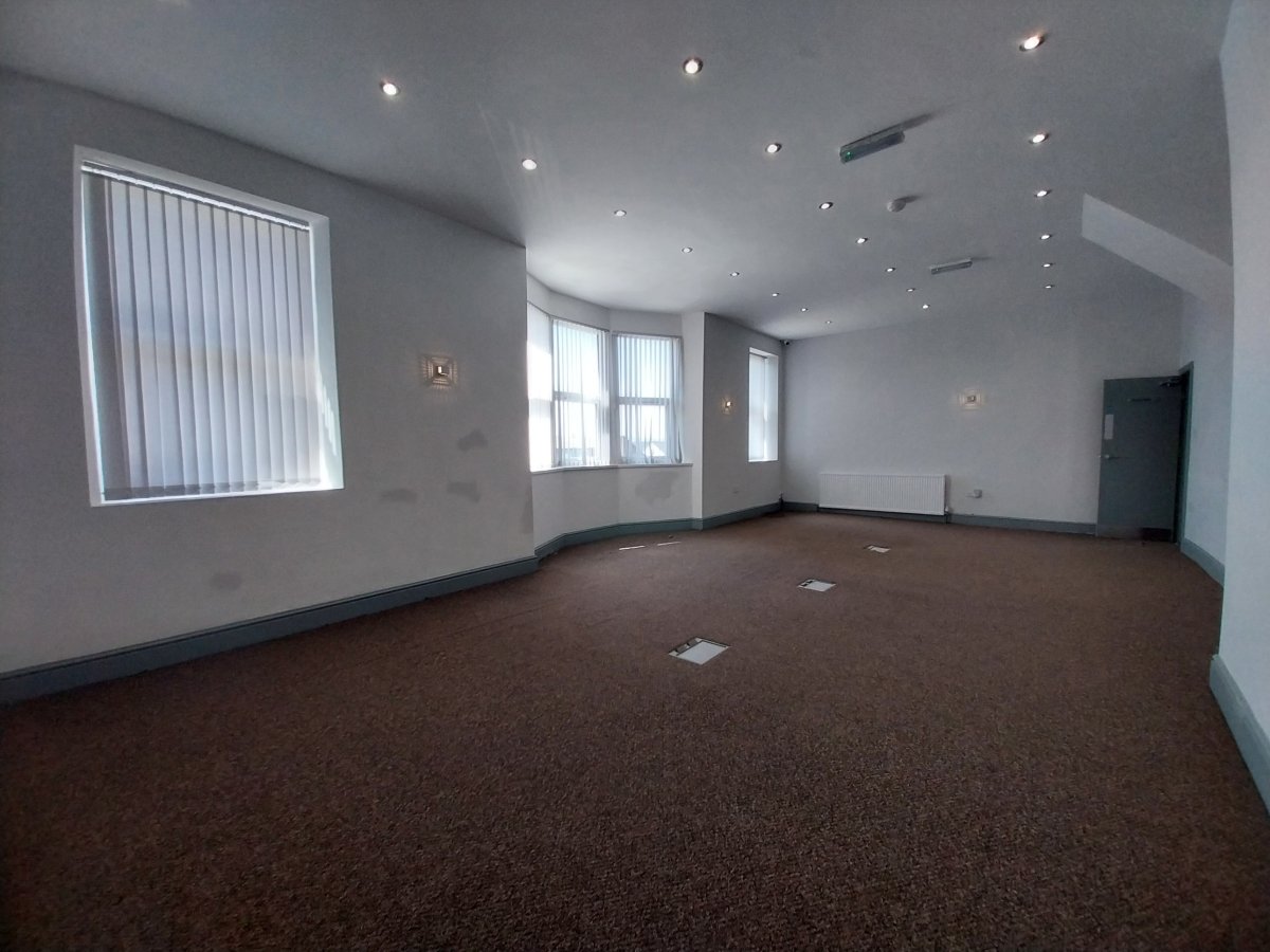 Office in Bradford - photo 2