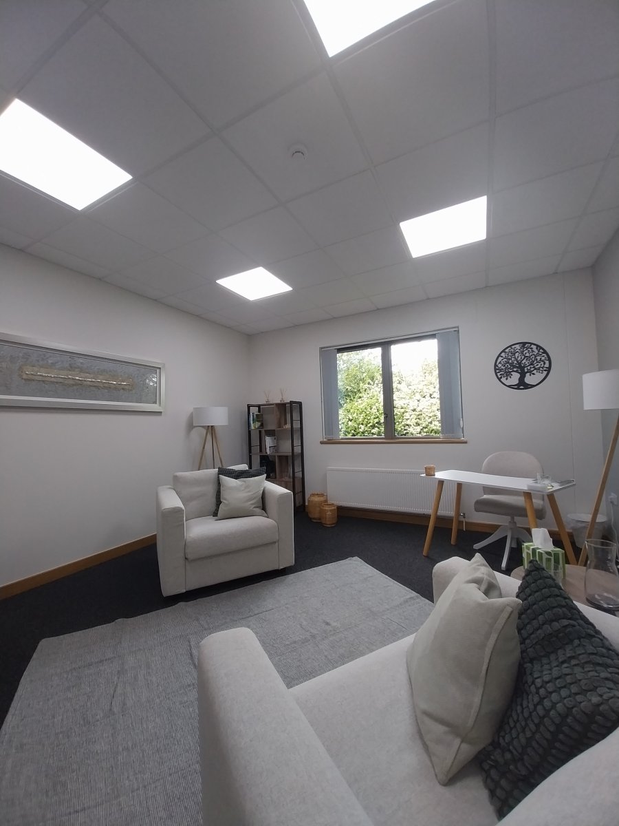 Office in Allerton Bywater - photo 2