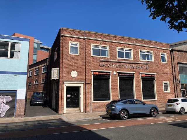 Office in Sheffield - photo 2