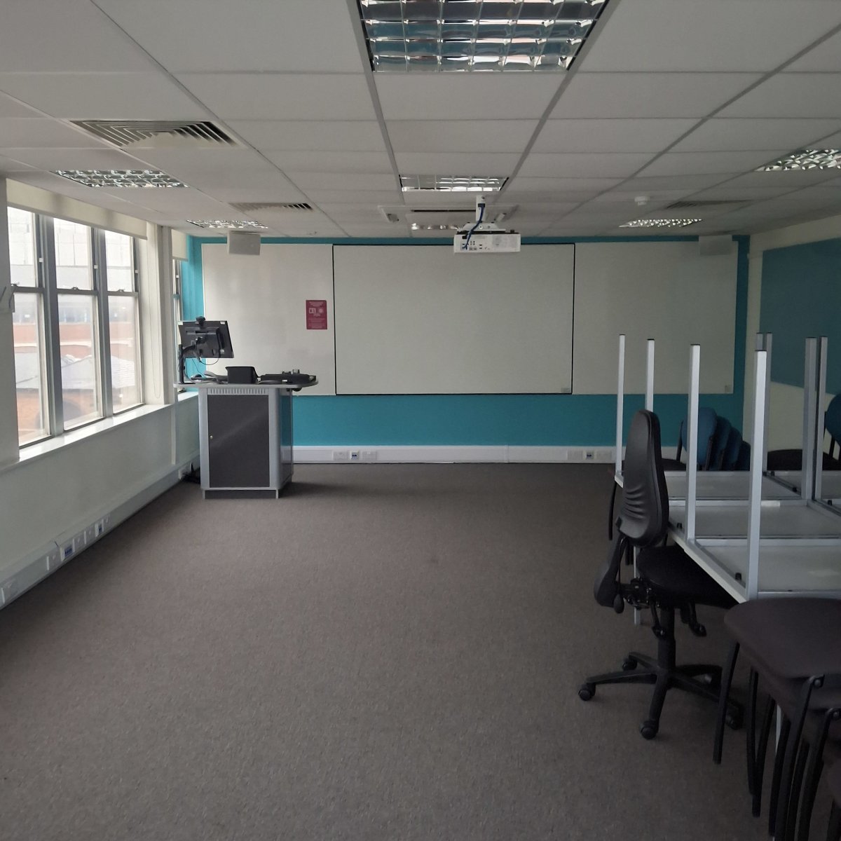 Office in Sheffield - photo 2