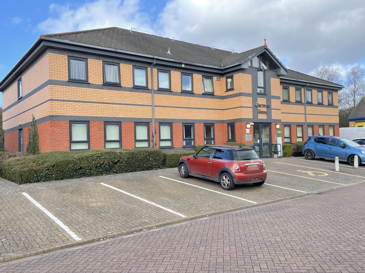 Office in Burton On Trent - photo 2