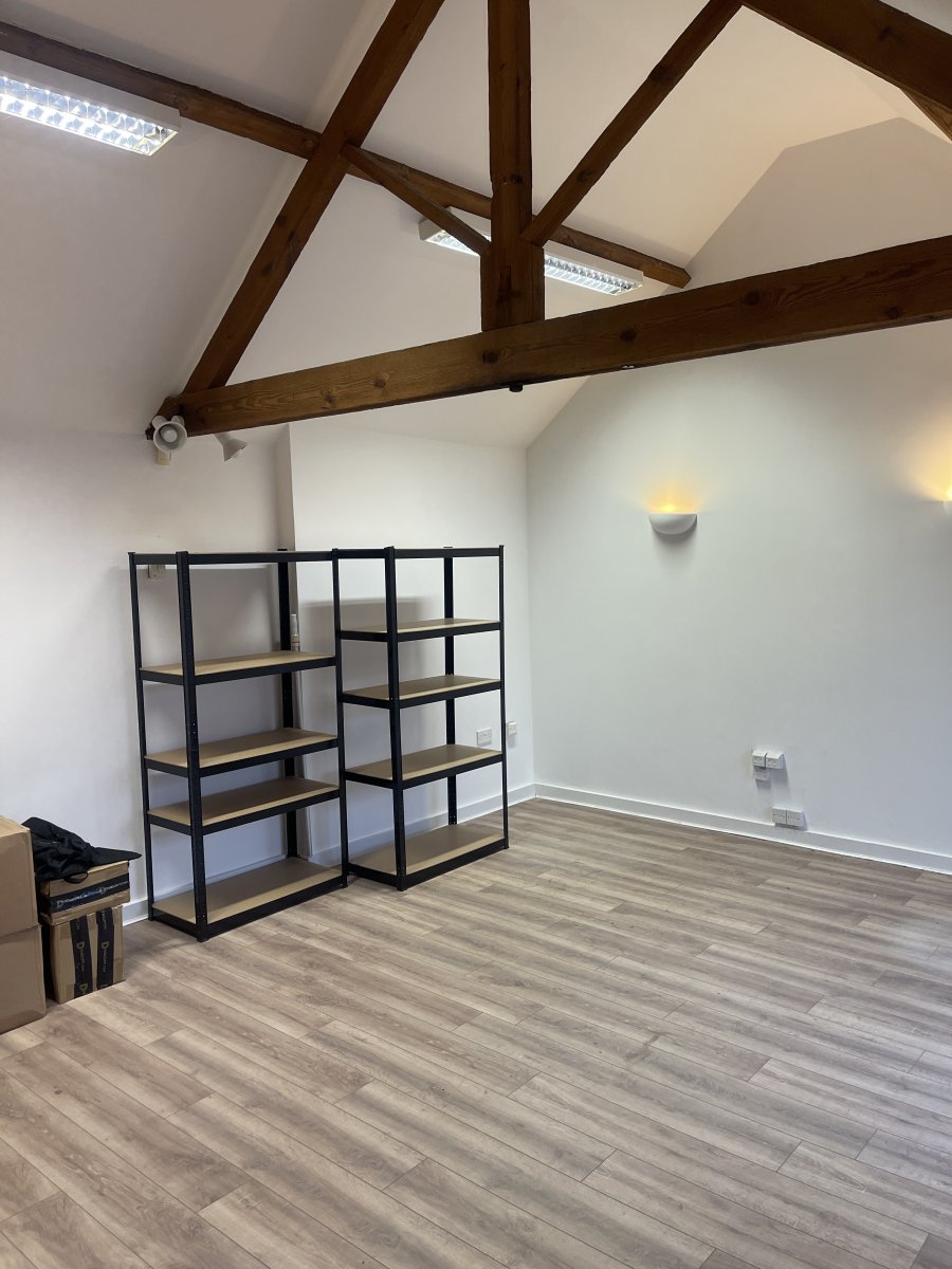 Office in Retford - photo 4