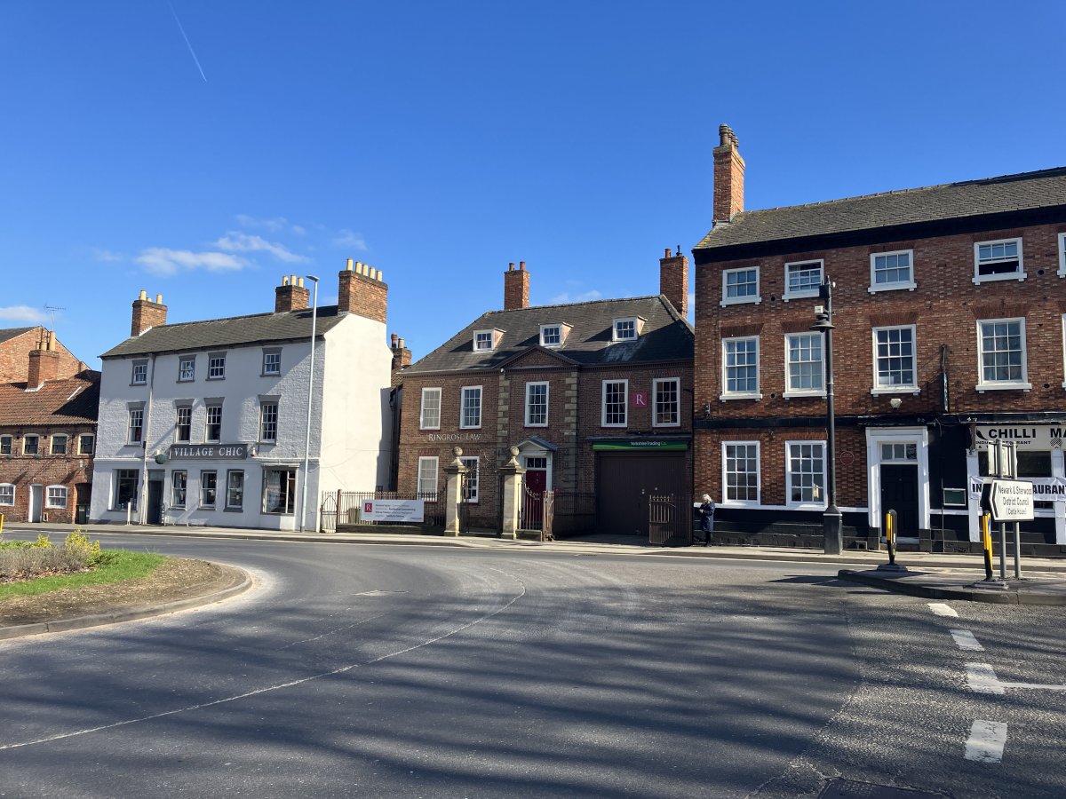Office in Newark-On-Trent - photo 2