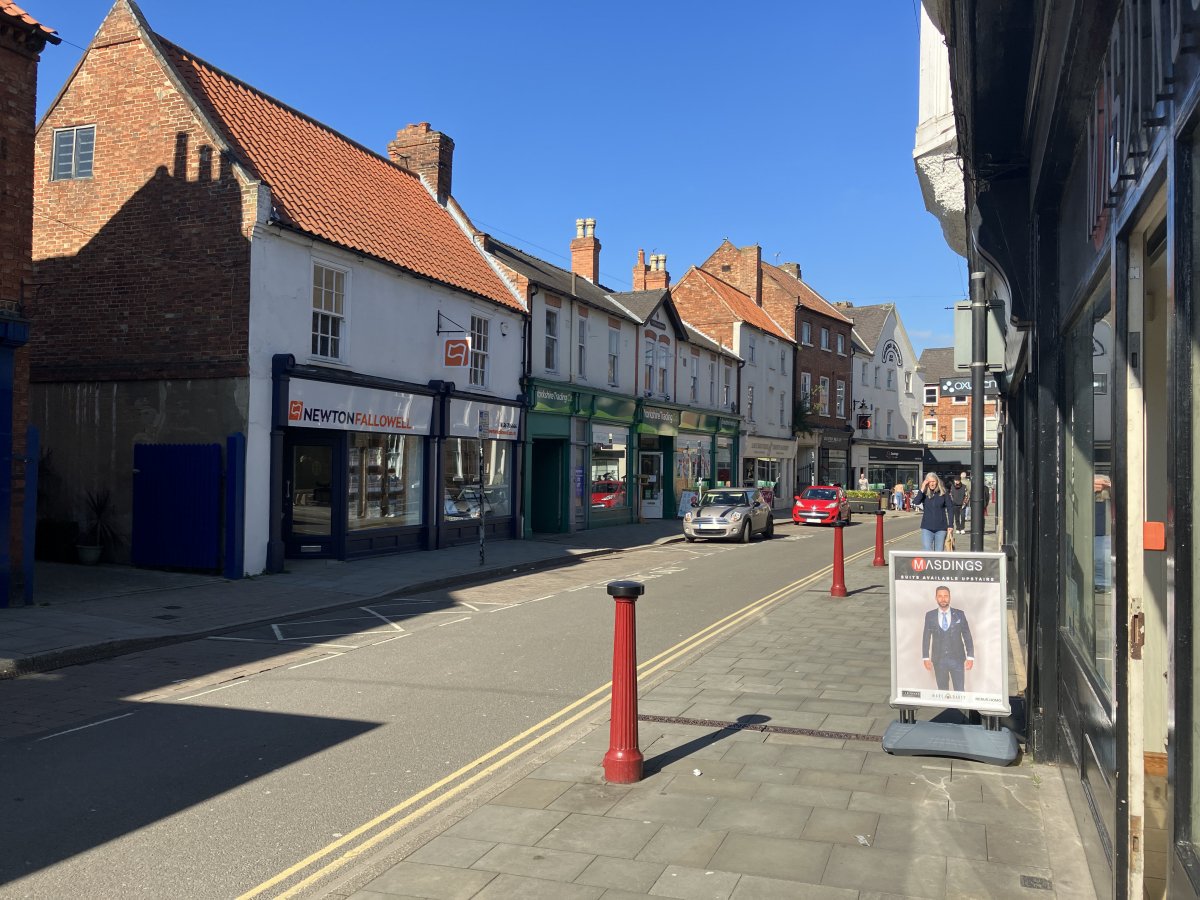 Office in Newark-On-Trent - photo 4